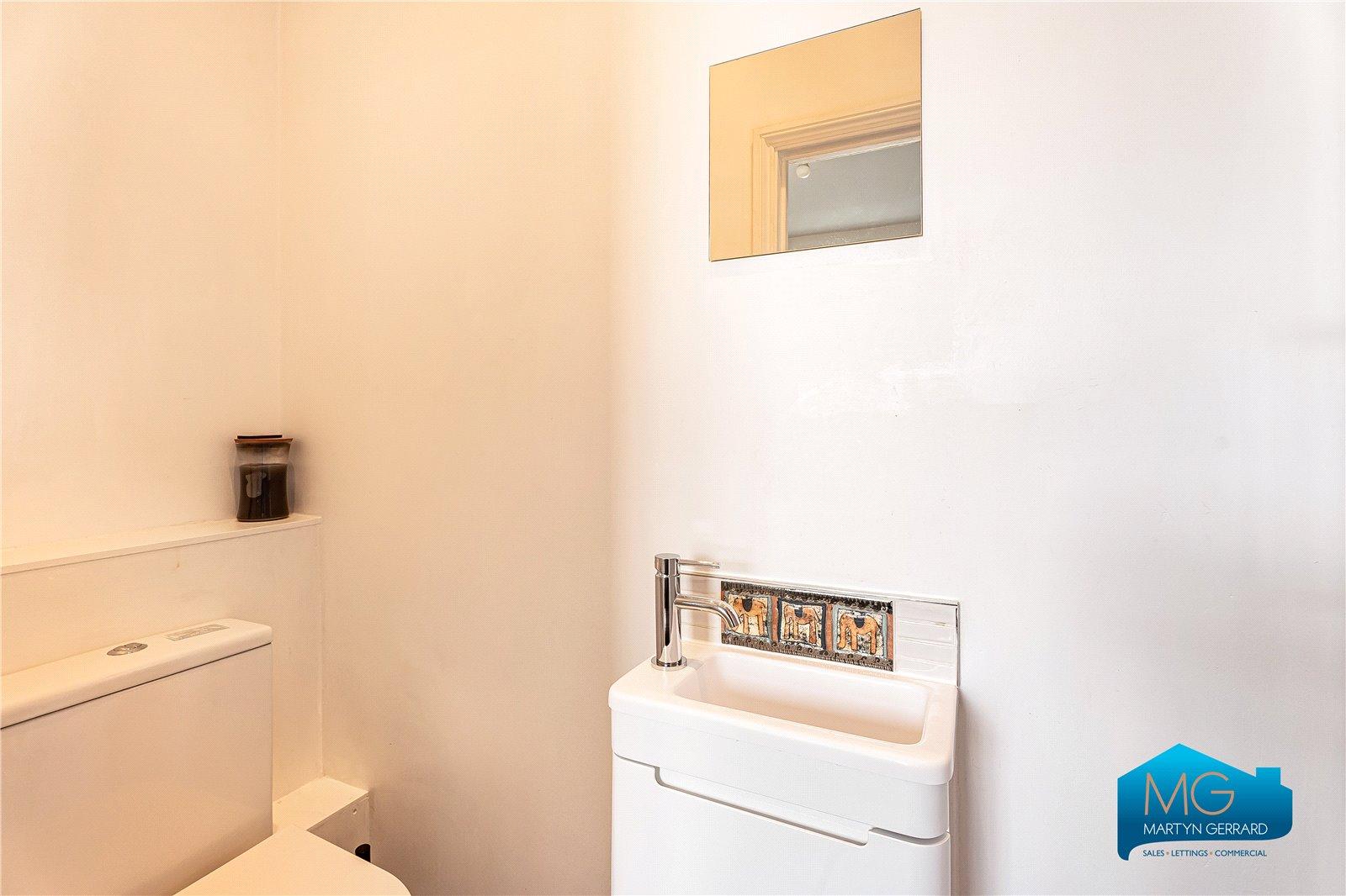 3 bedroom Apartment to rent - Martyn Gerrard