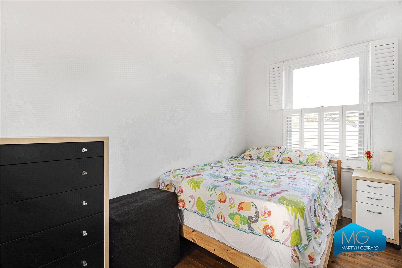3 bedroom Apartment to rent - Martyn Gerrard