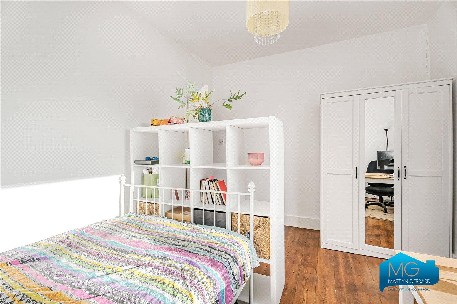 3 bedroom Apartment to rent - Martyn Gerrard