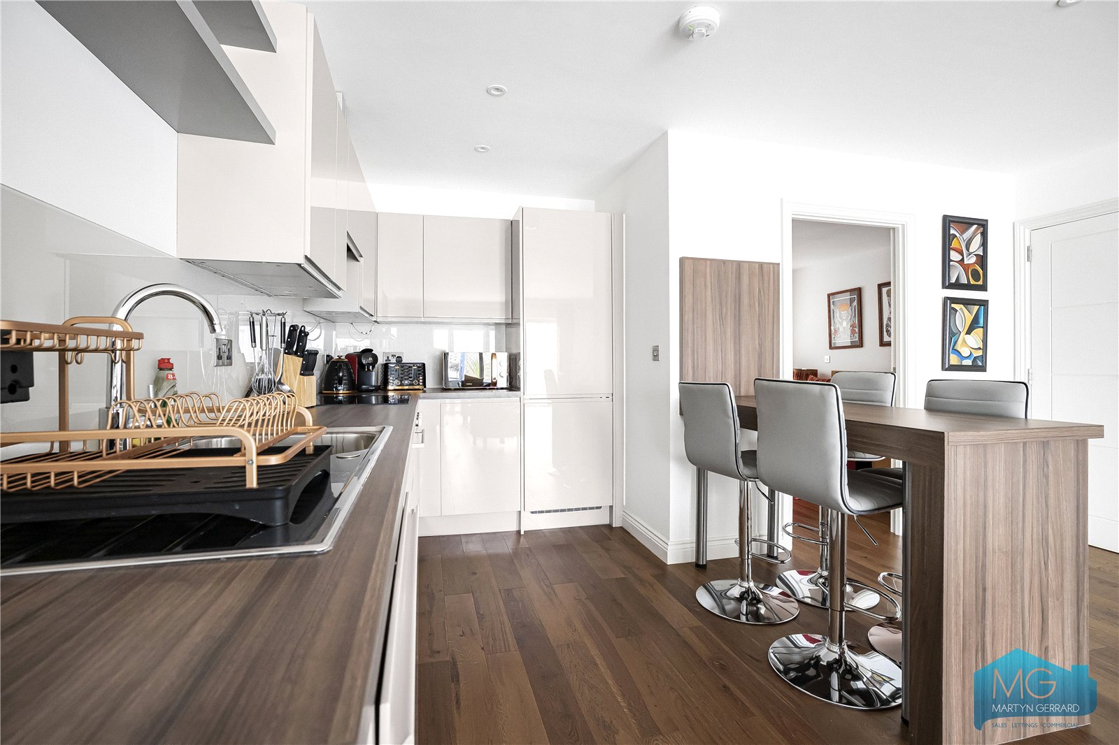 Kentish Town Road, Kentish Town, London, NW1+  - Martyn Gerrard