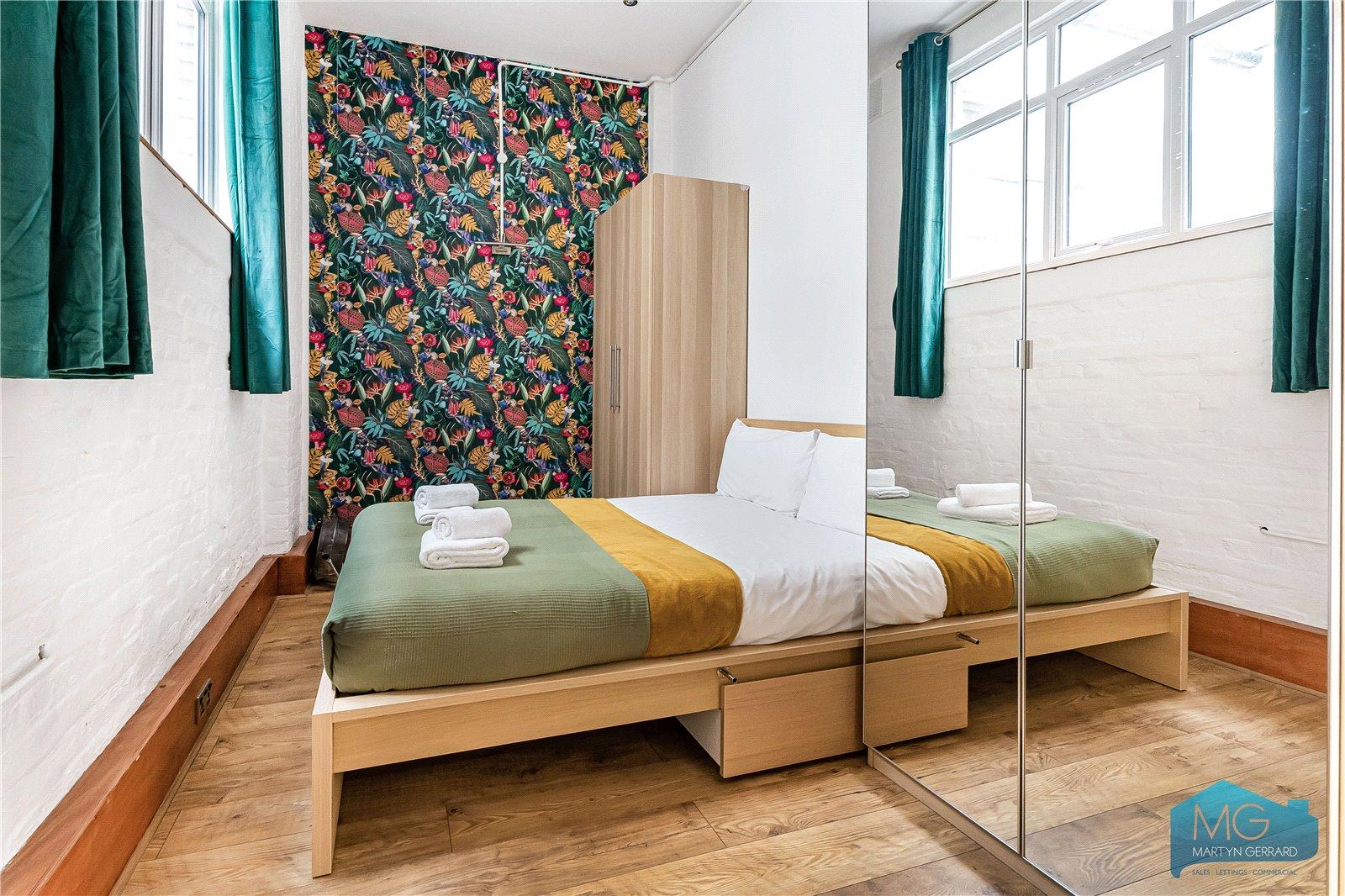 3 bedroom Apartment for sale - Martyn Gerrard