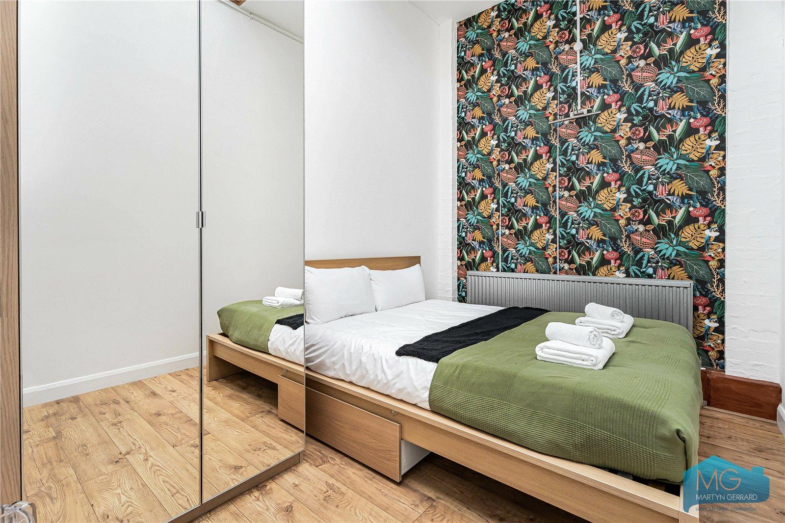 3 bedroom Apartment for sale - Martyn Gerrard