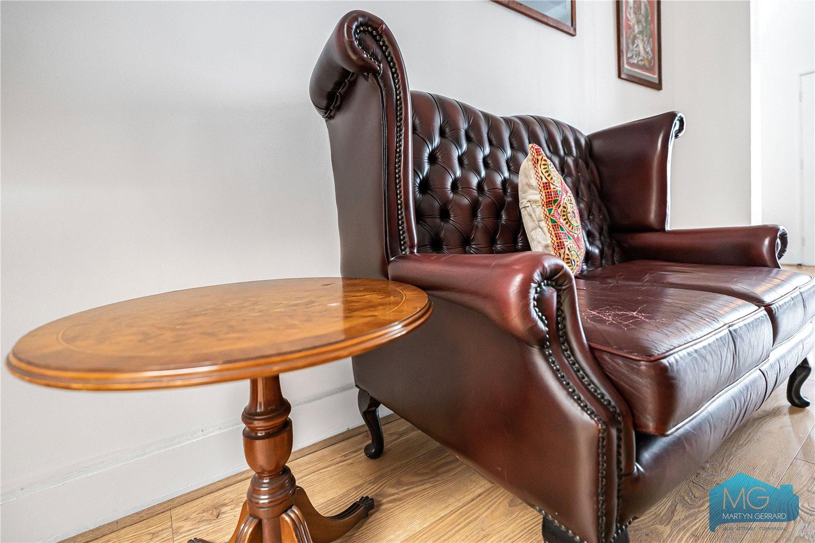 3 bedroom Apartment for sale - Martyn Gerrard