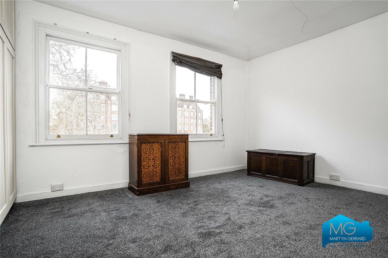 2 bedroom Apartment to rent - Martyn Gerrard