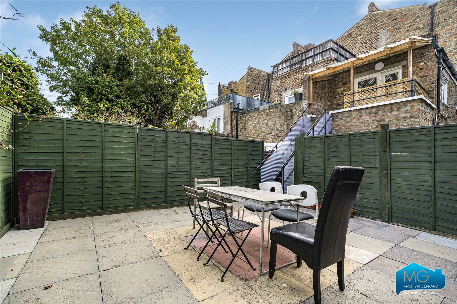 3 bedroom Maisonette to rent - Martyn Gerrard