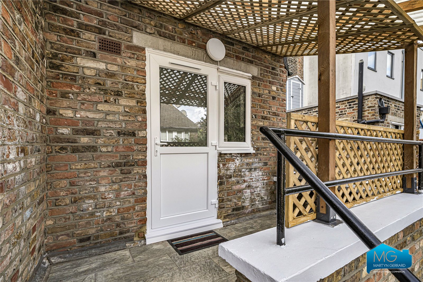 3 bedroom Maisonette to rent - Martyn Gerrard