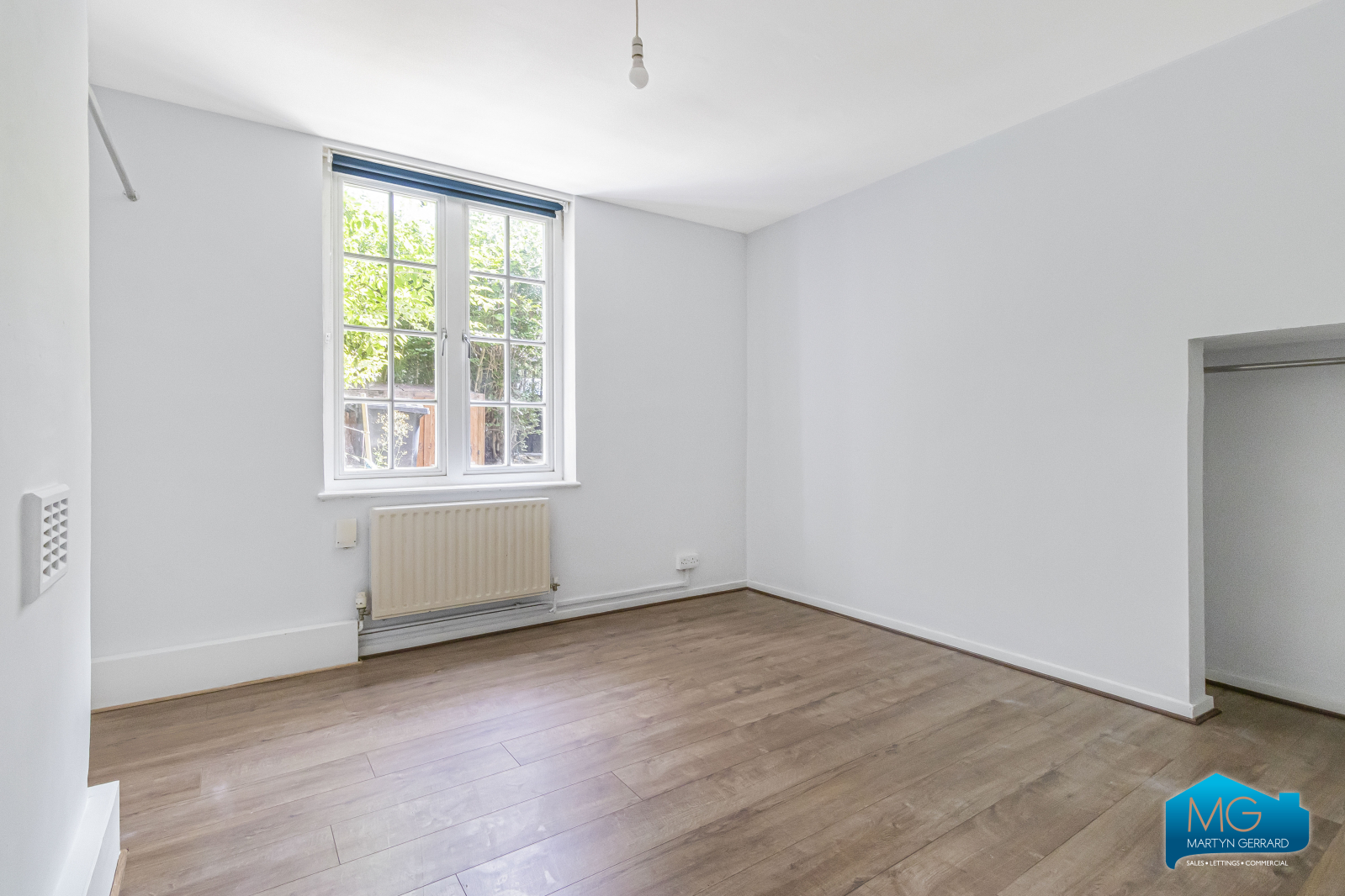 1 bedroom Ground Floor Flat to rent - Martyn Gerrard