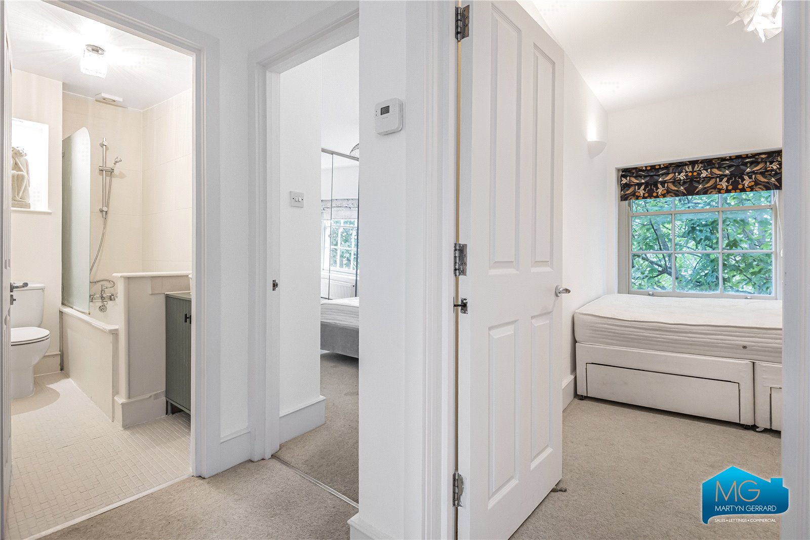 2 bedroom Apartment to rent - Martyn Gerrard