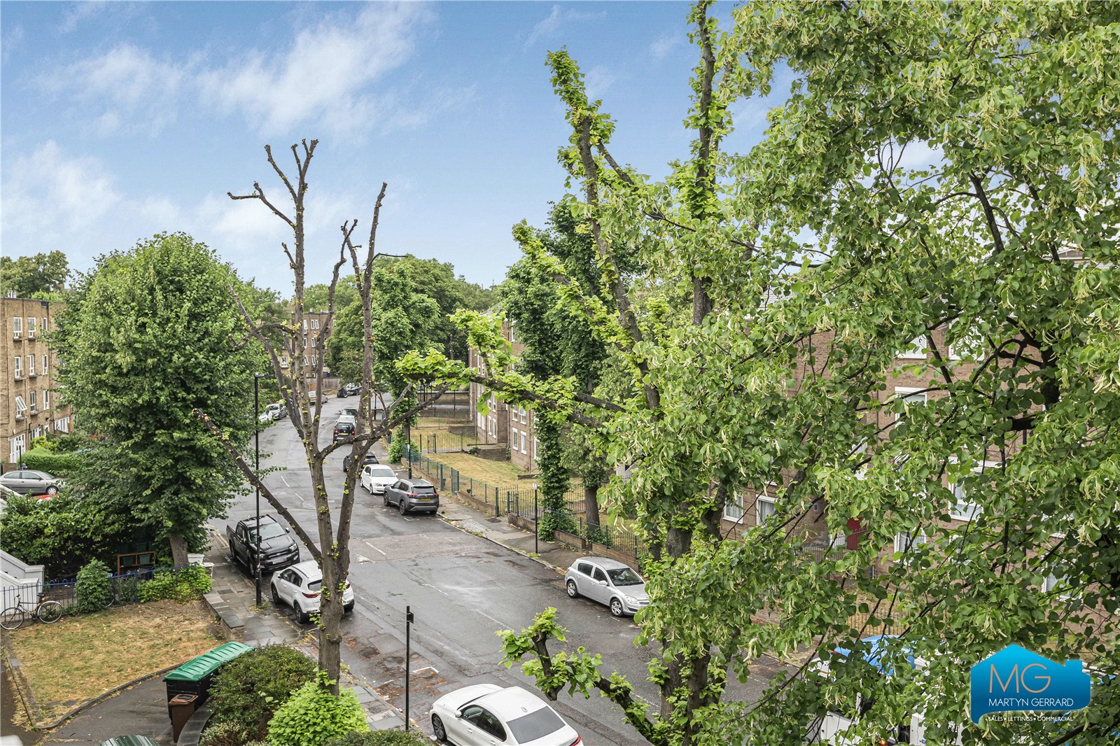 2 bedroom Apartment to rent - Martyn Gerrard