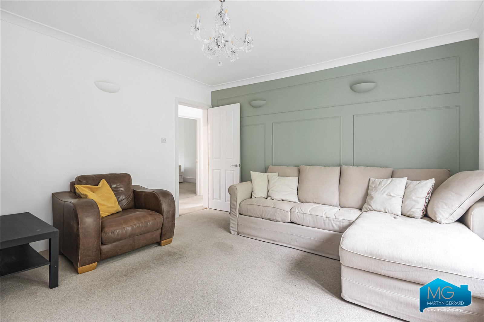 Hilldrop Crescent, Kentish Town, London, N7+  - Martyn Gerrard