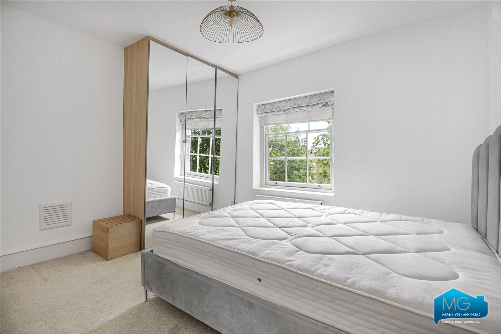 2 bedroom Apartment to rent - Martyn Gerrard