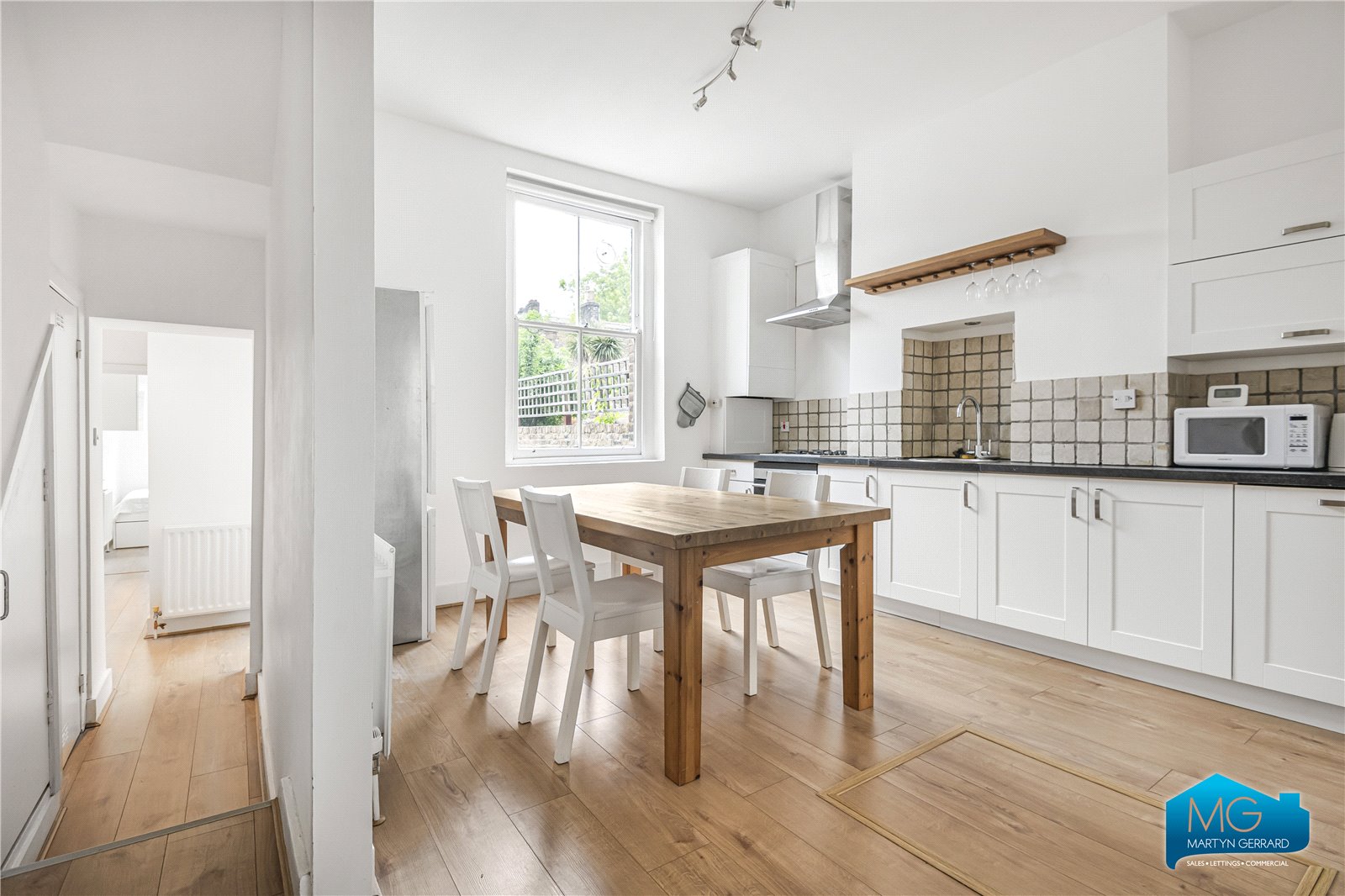 1 bedroom Apartment to rent - Martyn Gerrard