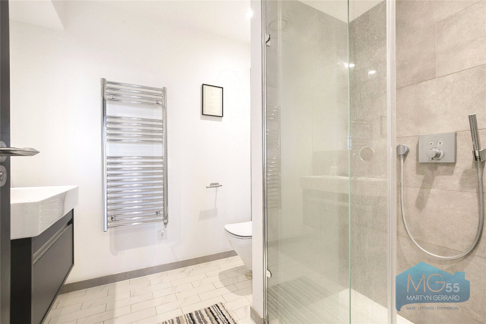 2 bedroom Apartment to rent - Martyn Gerrard