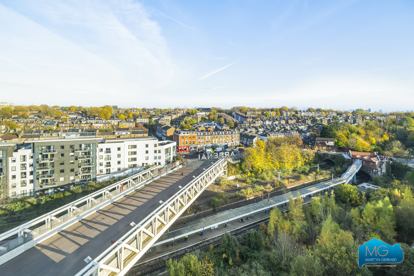 2 bedroom Apartment to rent - Martyn Gerrard