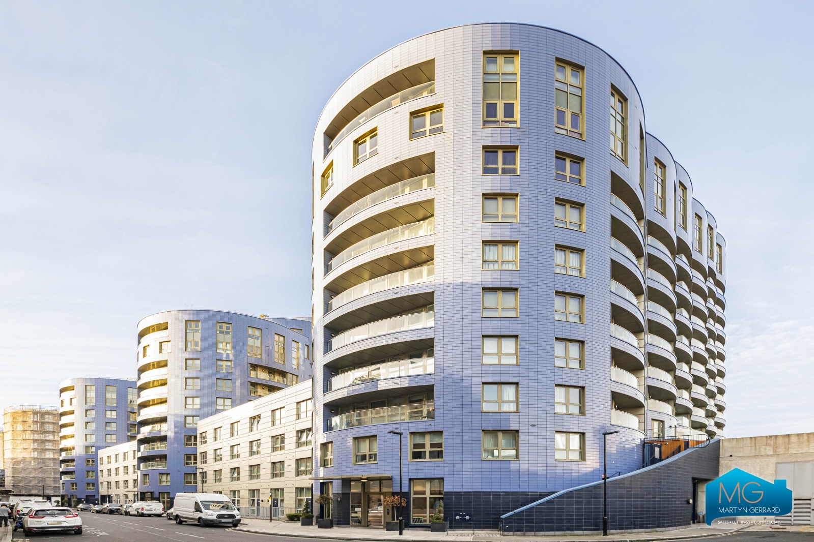 2 bedroom Apartment to rent - Martyn Gerrard