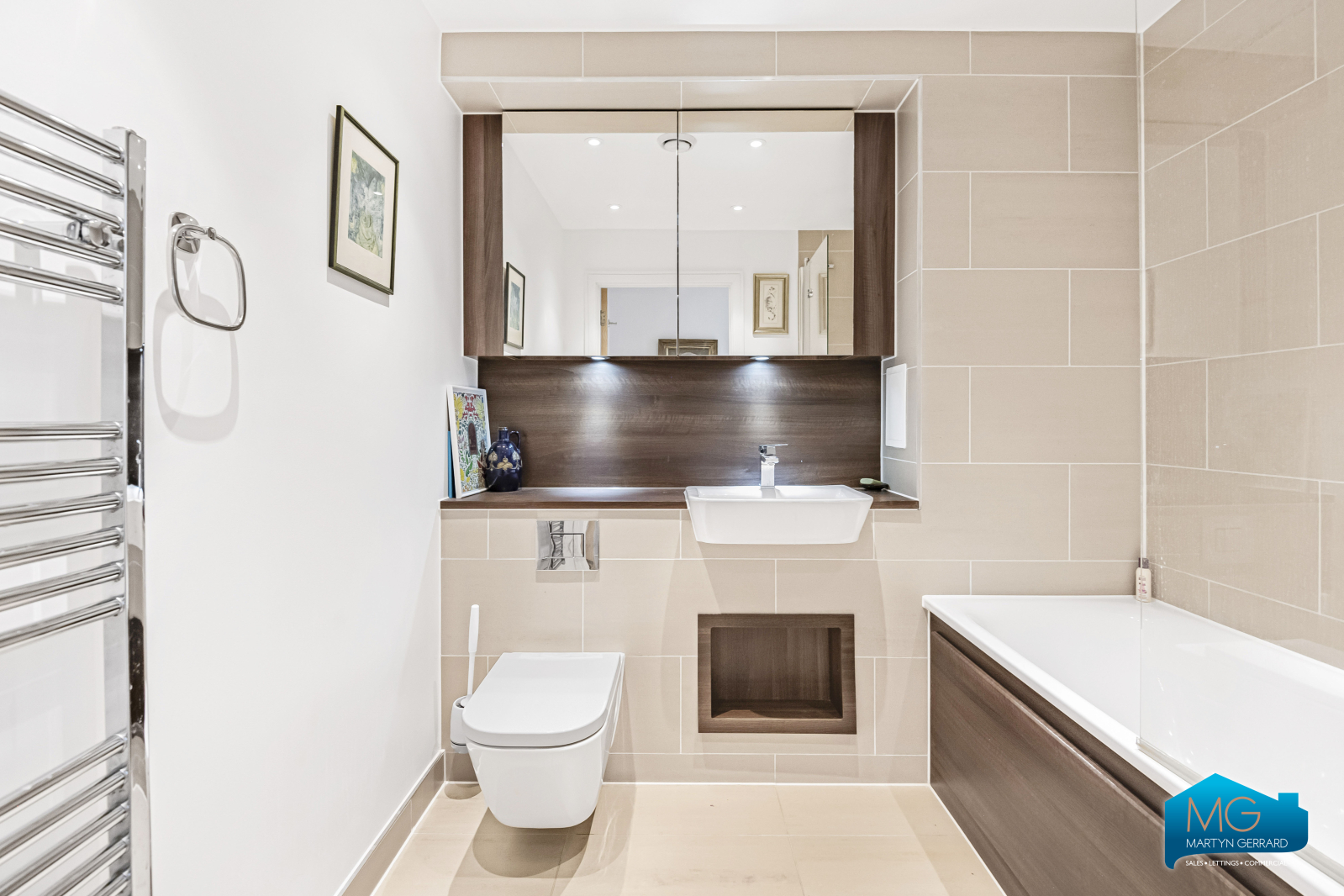 2 bedroom Apartment to rent - Martyn Gerrard