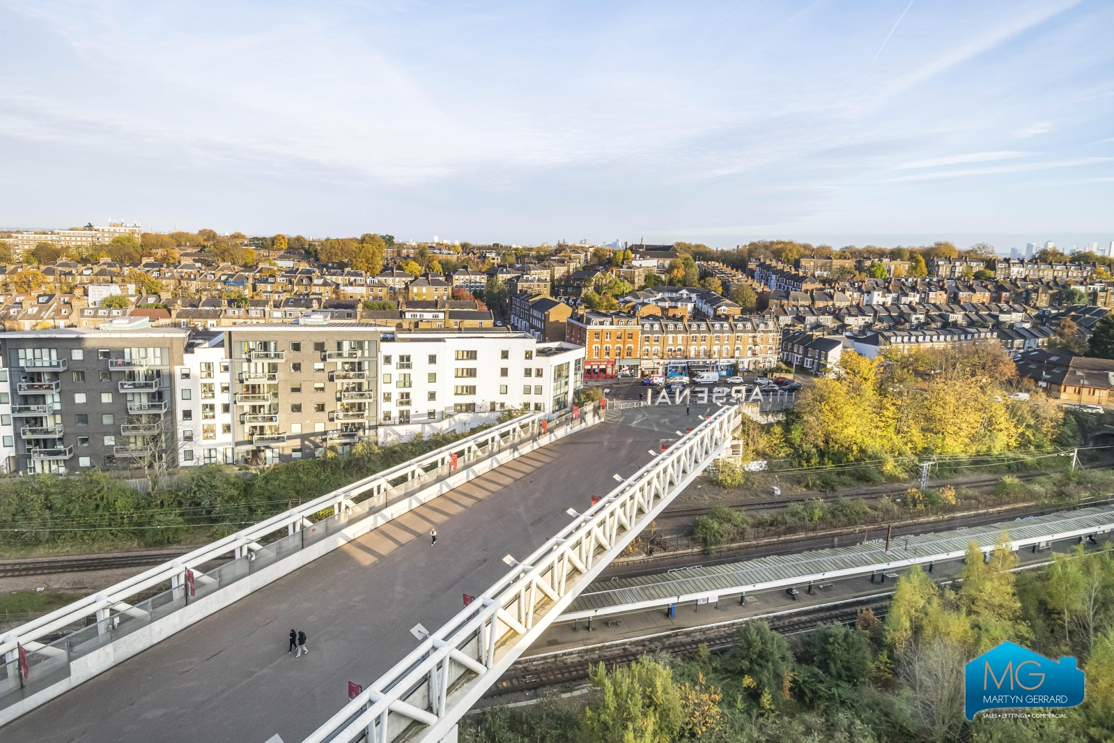 2 bedroom Apartment to rent - Martyn Gerrard