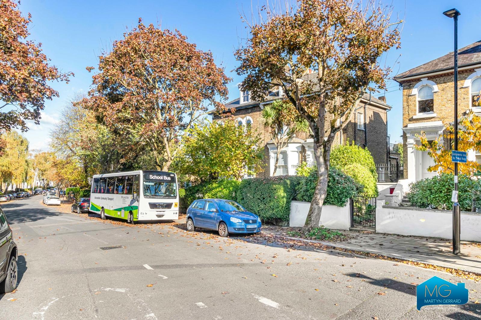 2 bedroom Terraced House to rent - Martyn Gerrard