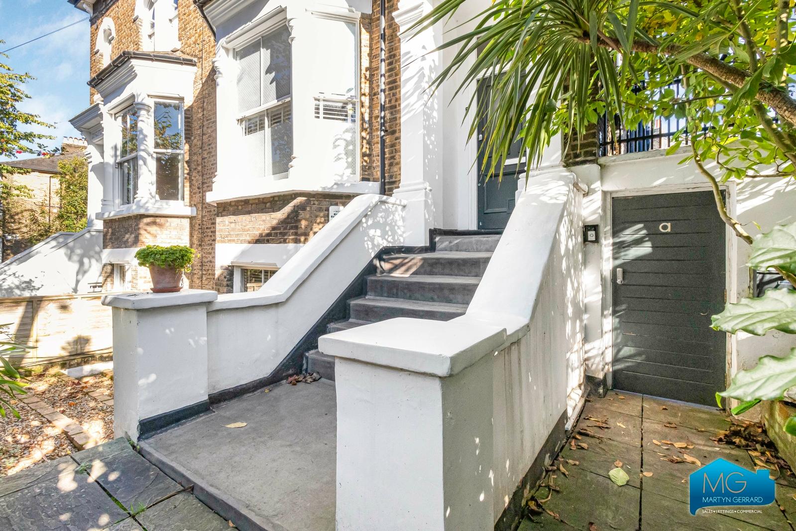 2 bedroom Terraced House to rent - Martyn Gerrard