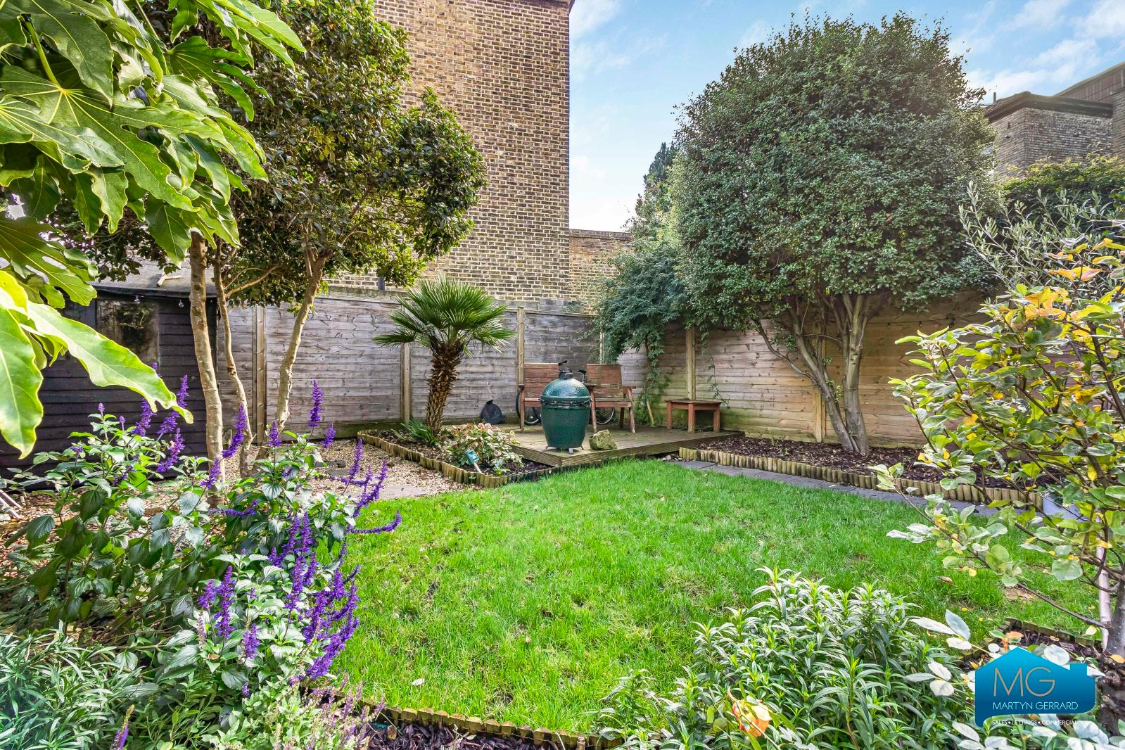 2 bedroom Terraced House to rent - Martyn Gerrard