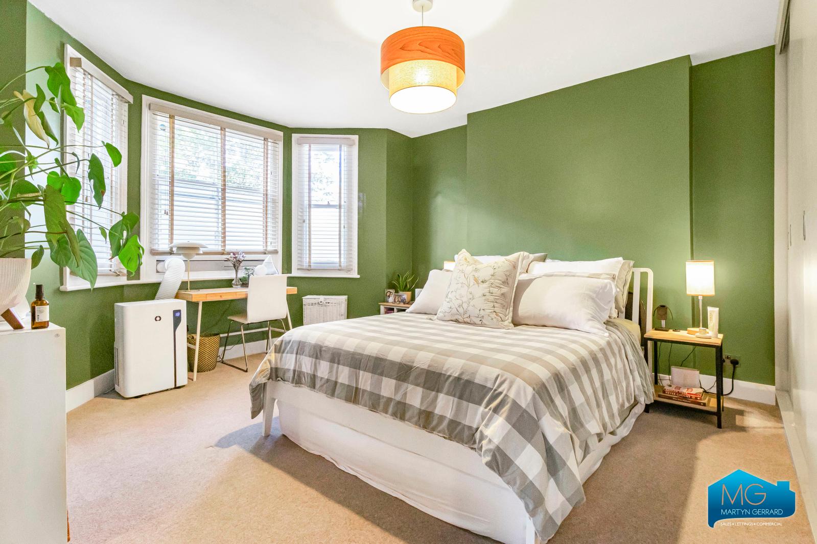 2 bedroom Terraced House to rent - Martyn Gerrard