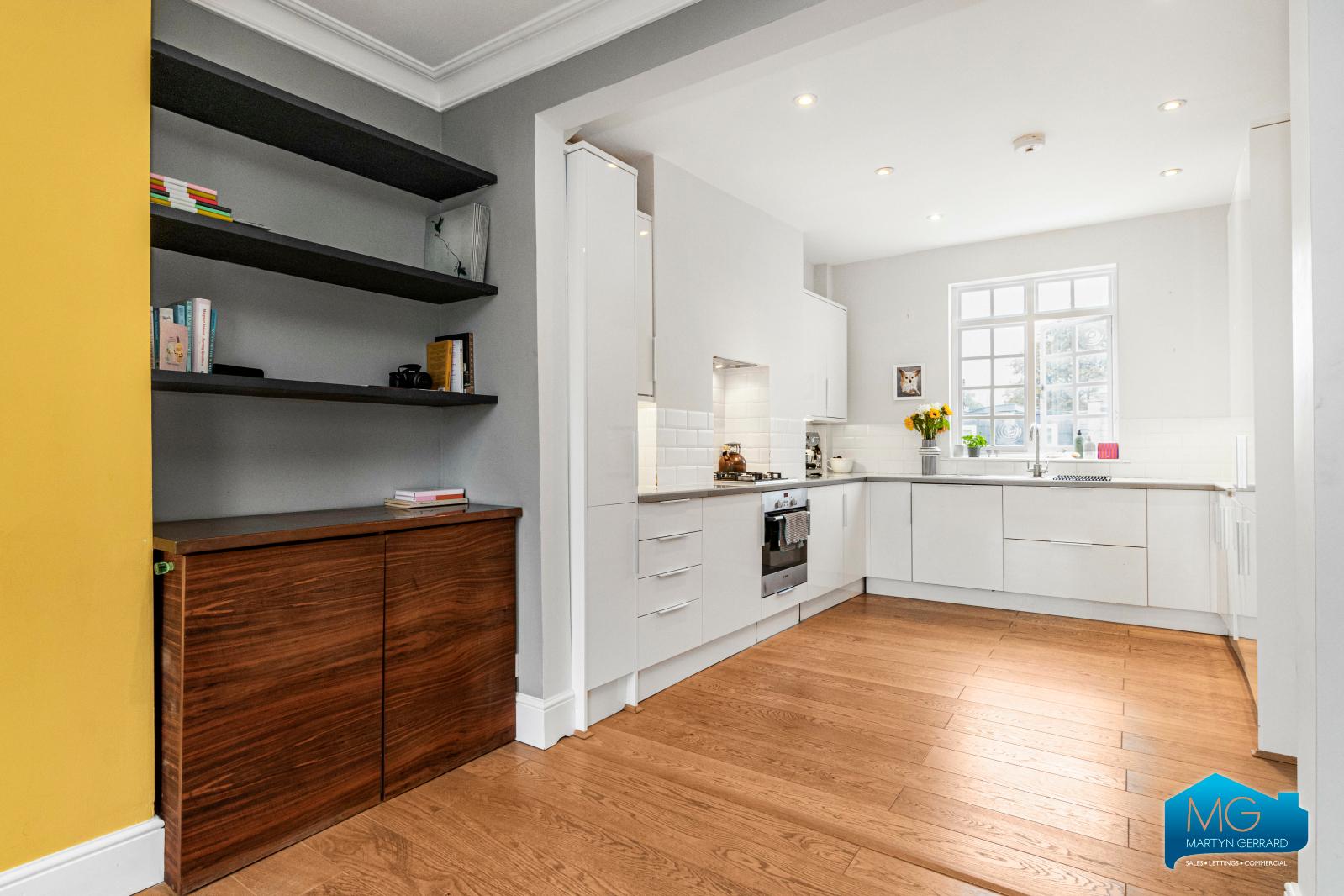 2 bedroom Terraced House to rent - Martyn Gerrard