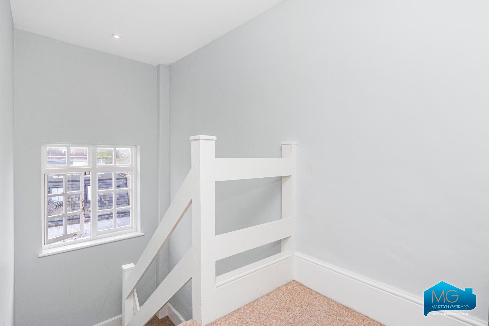 2 bedroom Terraced House to rent - Martyn Gerrard