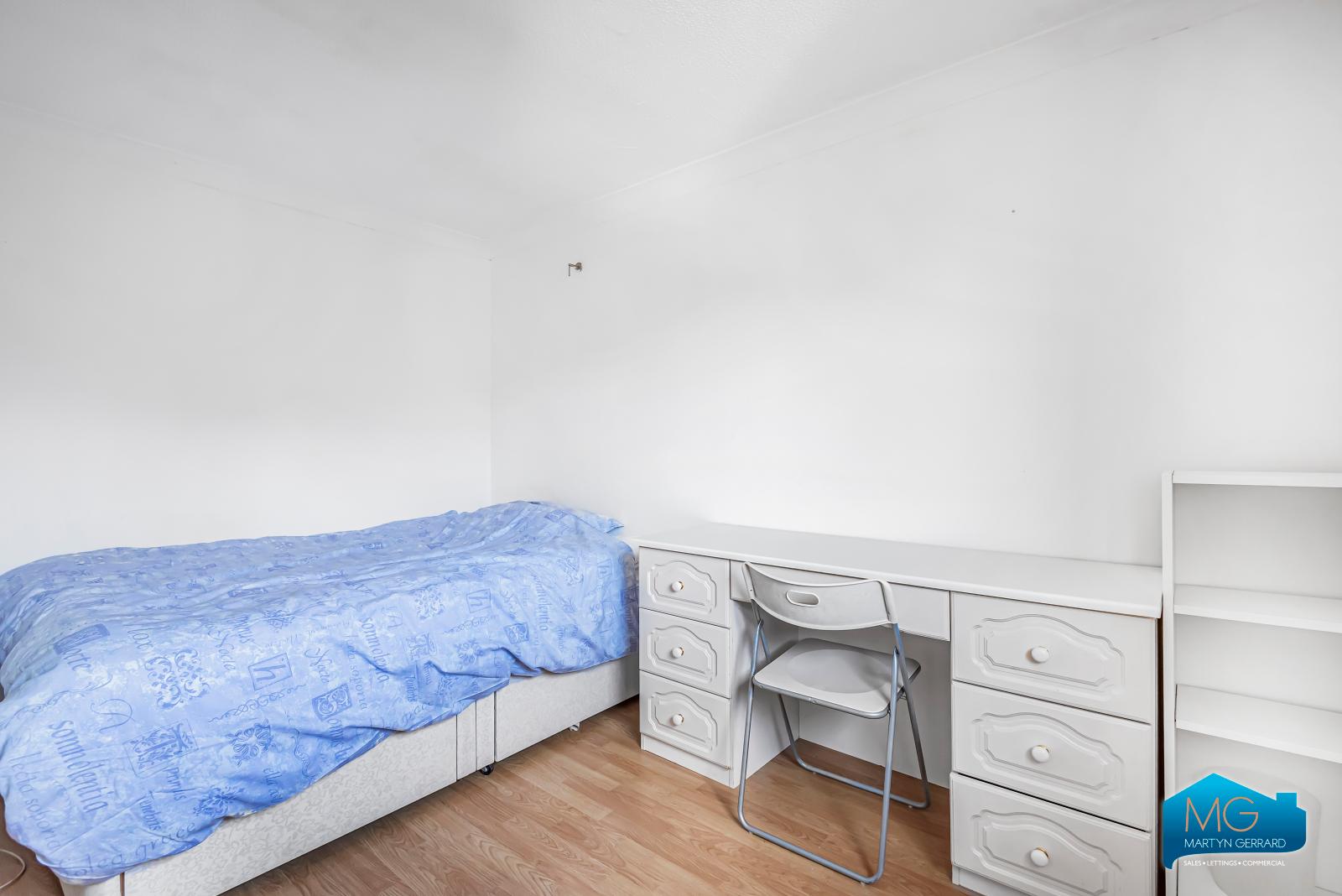 3 bedroom Terraced House to rent - Martyn Gerrard