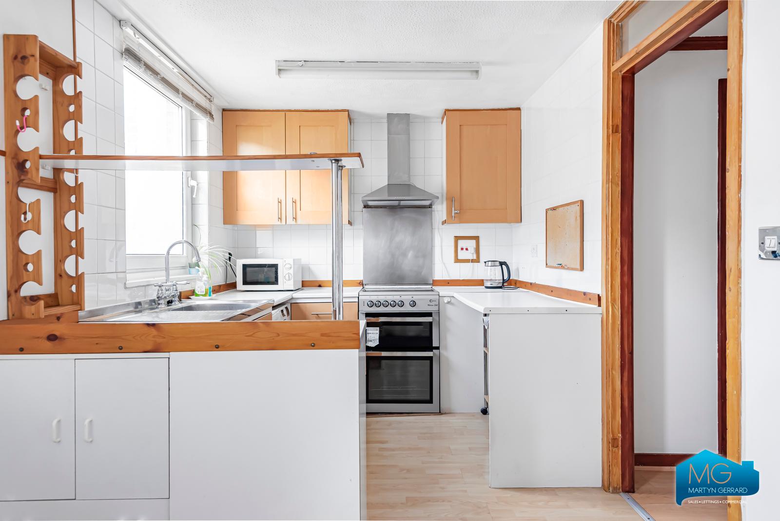 3 bedroom Terraced House to rent - Martyn Gerrard