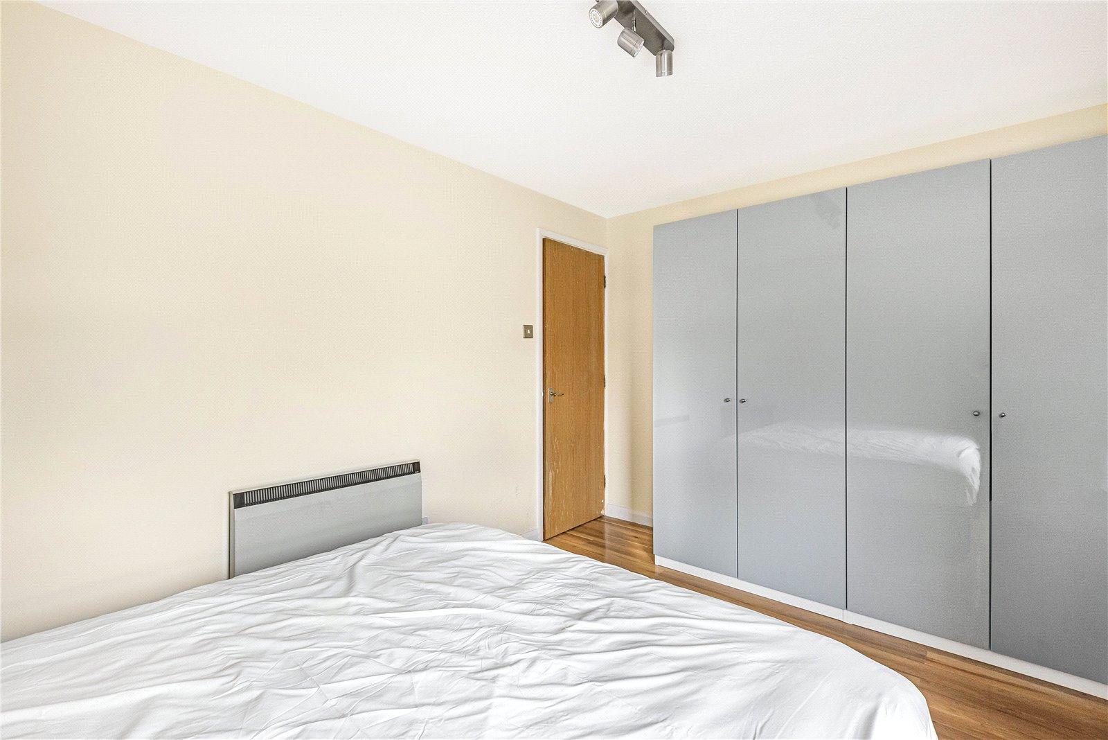 1 bedroom Apartment to rent - Martyn Gerrard