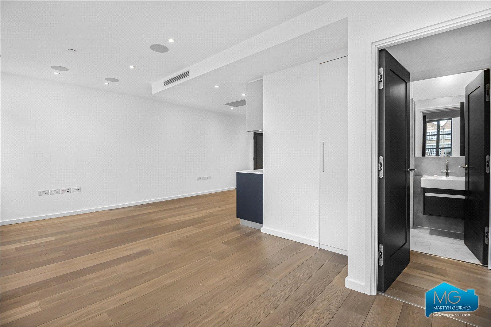 2 bedroom Apartment to rent - Martyn Gerrard