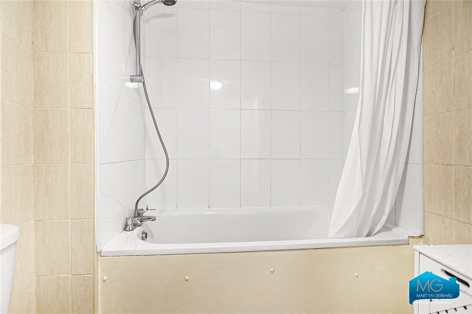 2 bedroom Apartment to rent - Martyn Gerrard