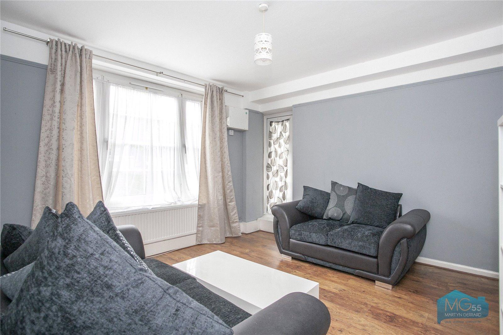 3 bedroom Ground Floor Flat to rent - Martyn Gerrard