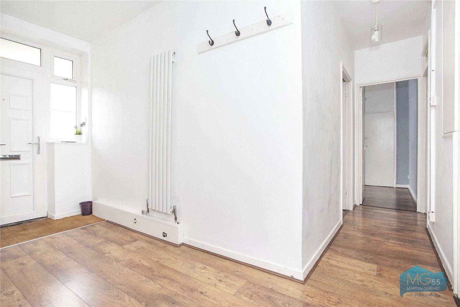 3 bedroom Ground Floor Flat to rent - Martyn Gerrard