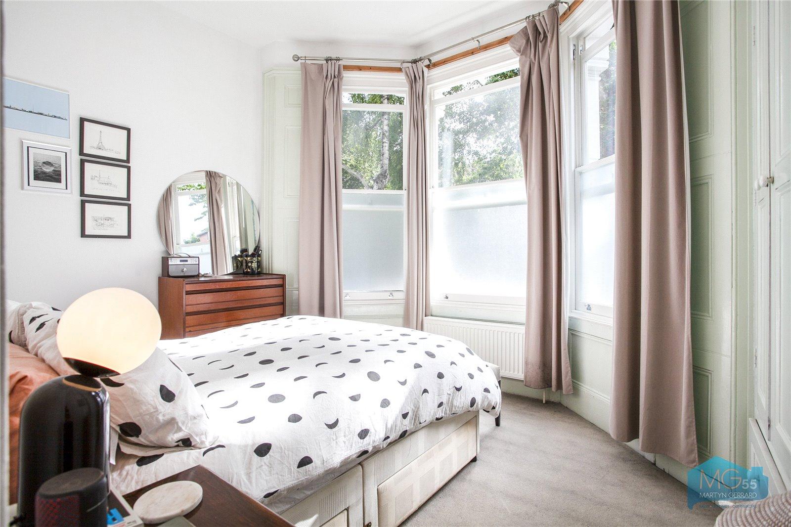 1 bedroom Ground Floor Flat to rent - Martyn Gerrard