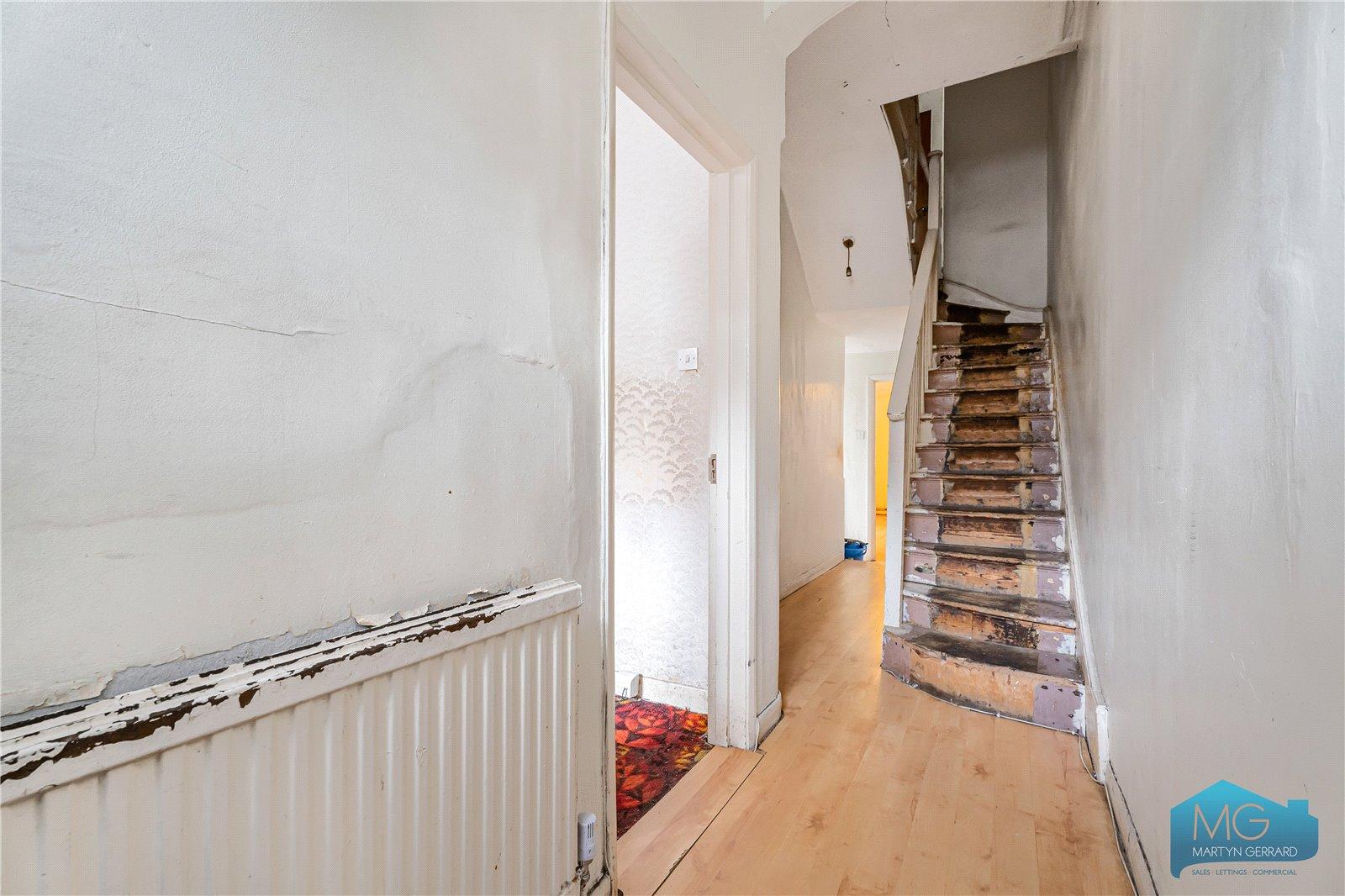3 bedroom End of Terrace House for sale - Martyn Gerrard