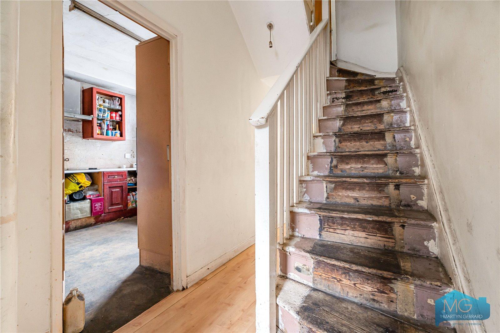 3 bedroom End of Terrace House for sale - Martyn Gerrard