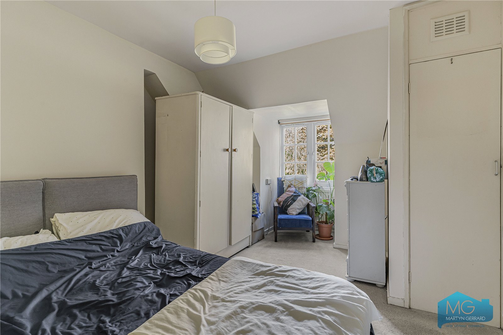 4 bedroom Apartment for sale - Martyn Gerrard