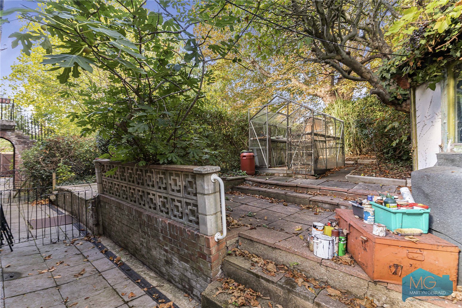 4 bedroom Apartment for sale - Martyn Gerrard