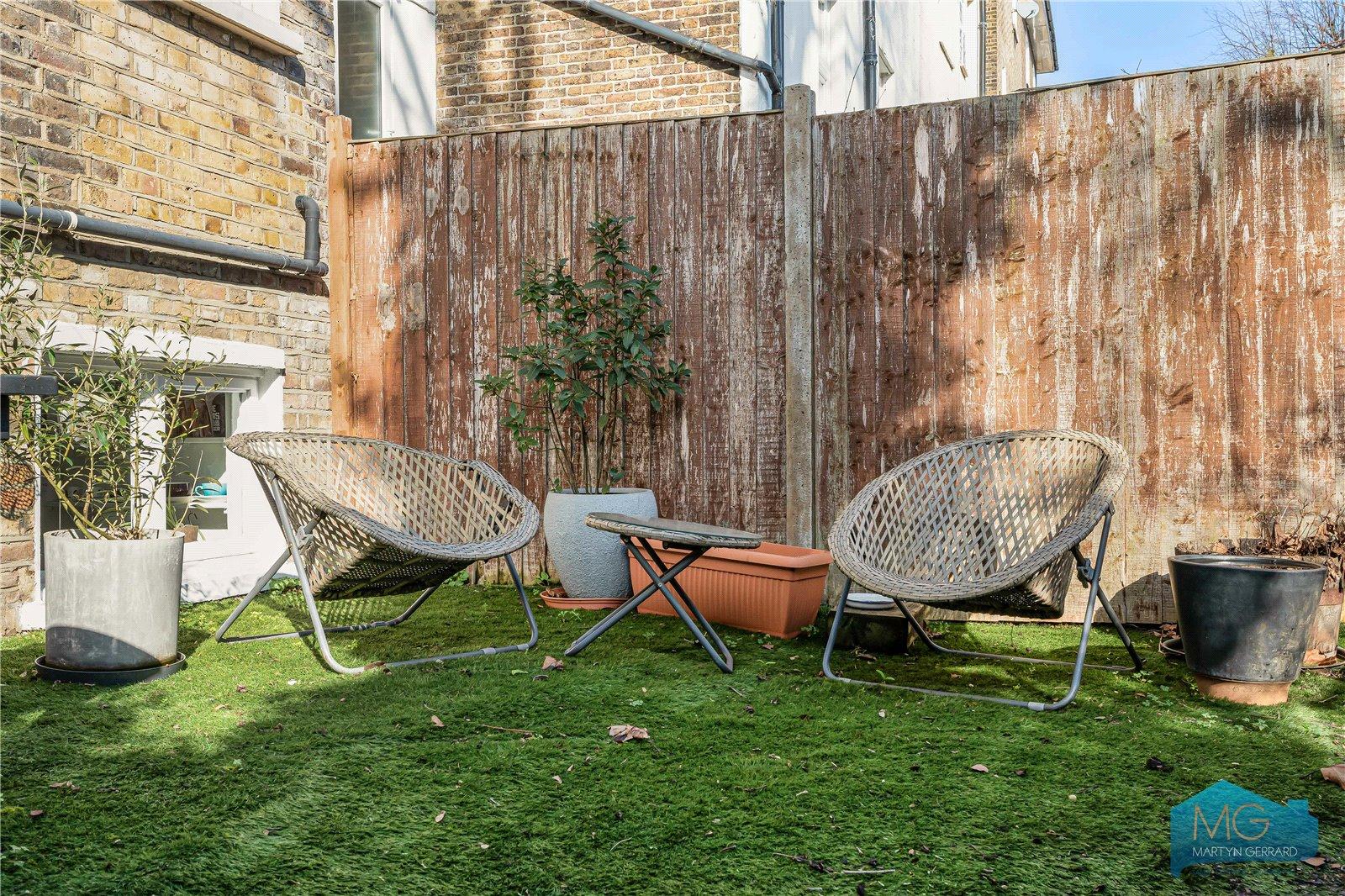1 bedroom Apartment for sale - Martyn Gerrard
