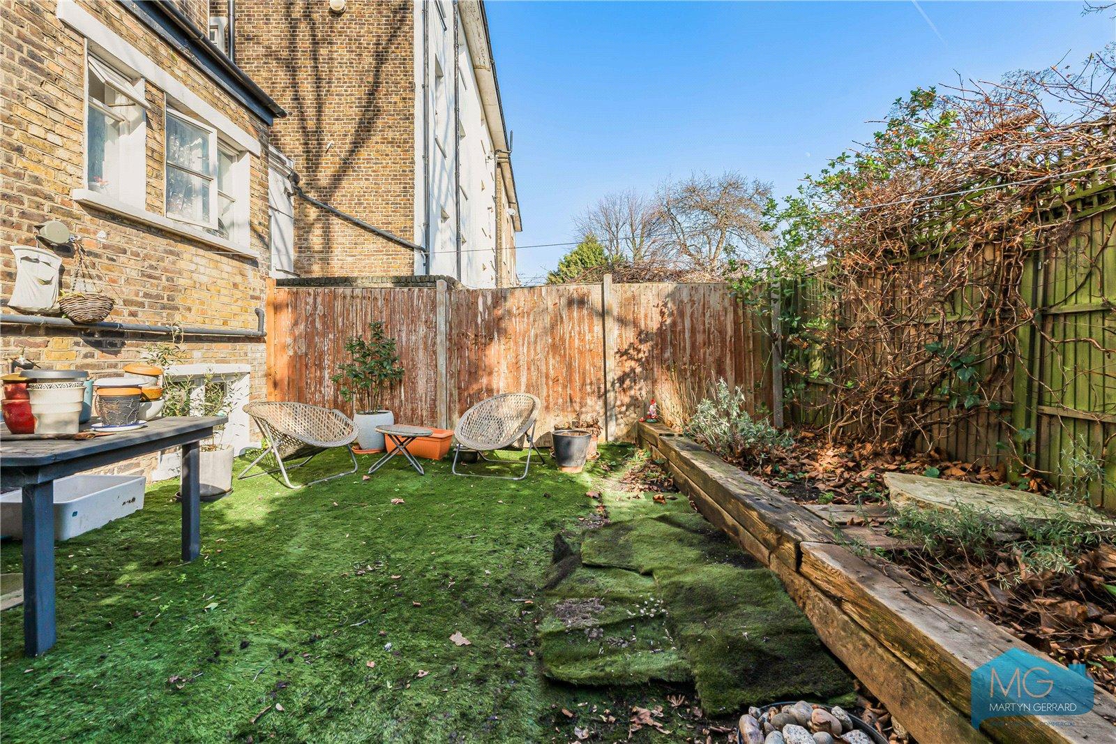 1 bedroom Apartment for sale - Martyn Gerrard