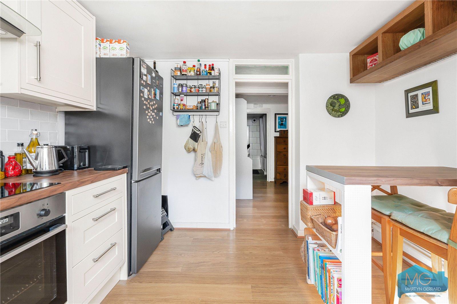 1 bedroom Apartment for sale - Martyn Gerrard