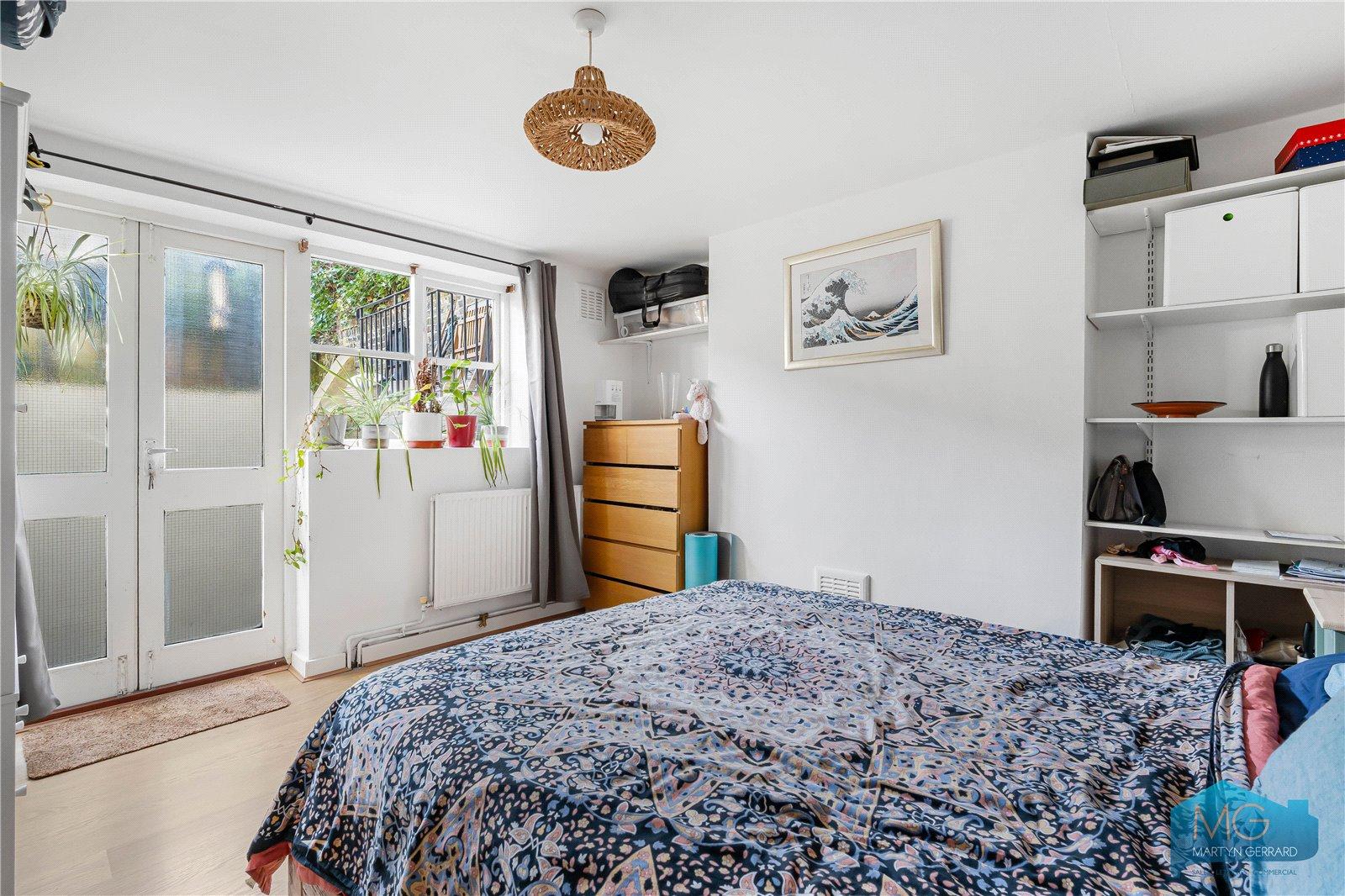 1 bedroom Apartment for sale - Martyn Gerrard