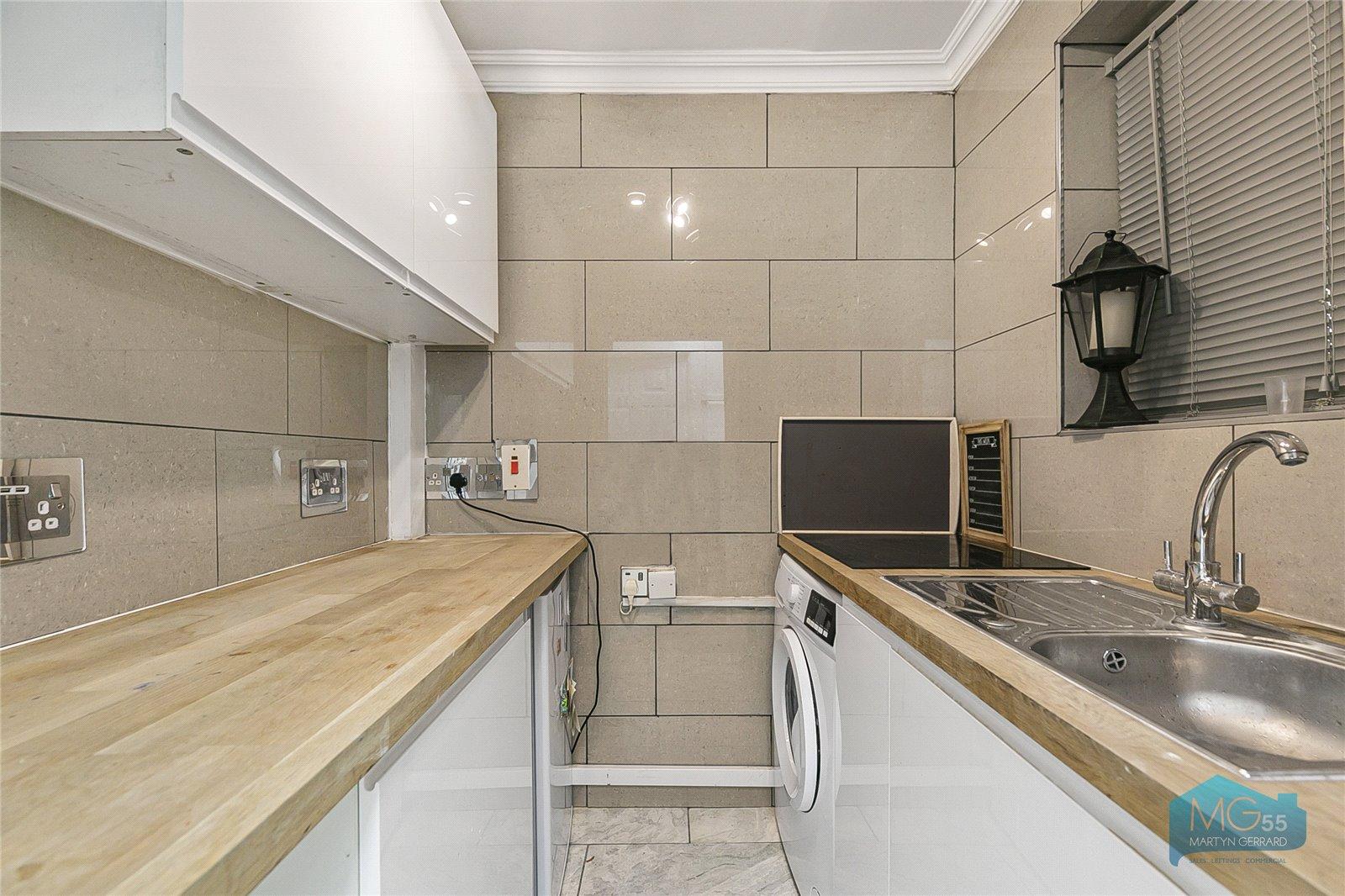 Ground Floor Flat to rent - Martyn Gerrard