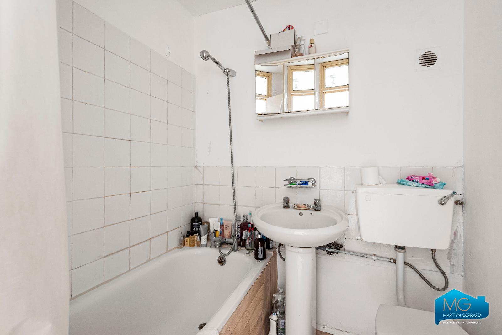 Apartment to rent - Martyn Gerrard