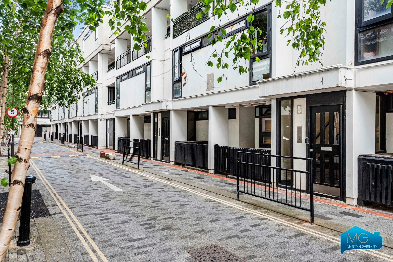 Apartment to rent - Martyn Gerrard