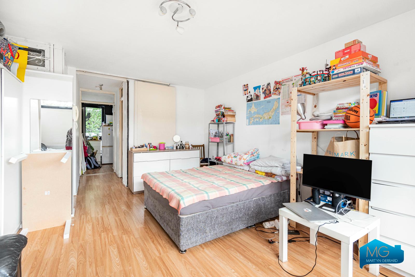 Apartment to rent - Martyn Gerrard