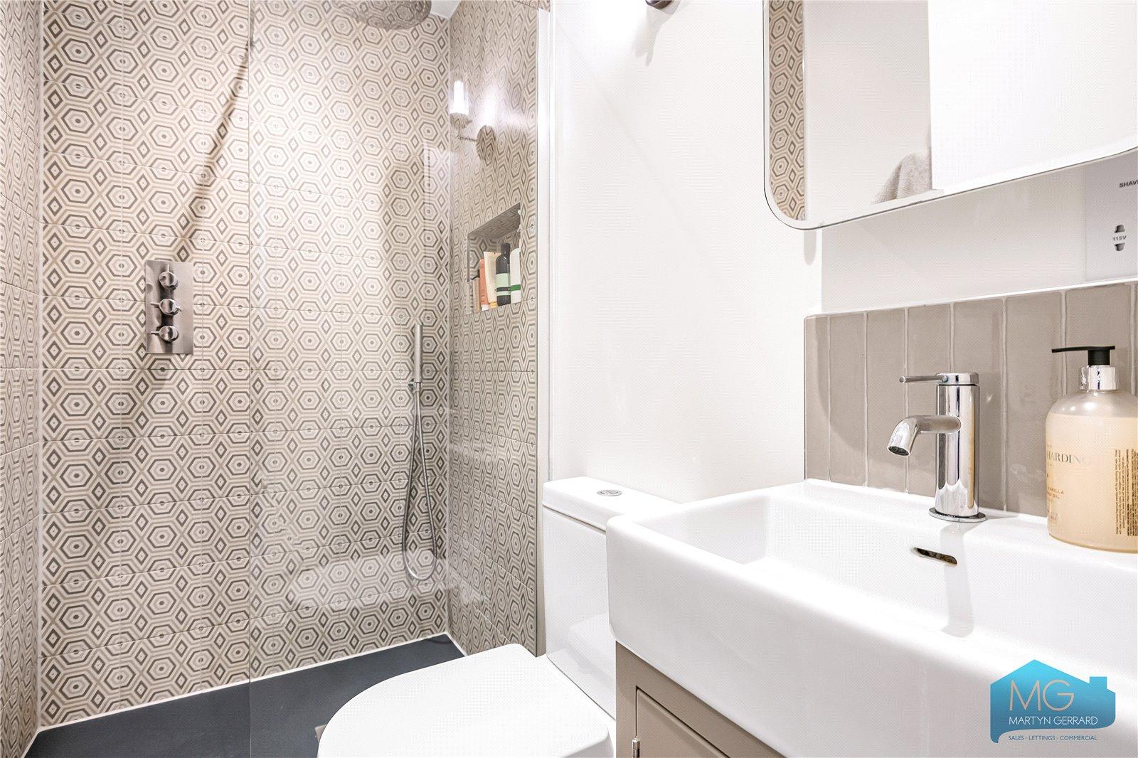 2 bedroom Ground Floor Flat for sale - Martyn Gerrard