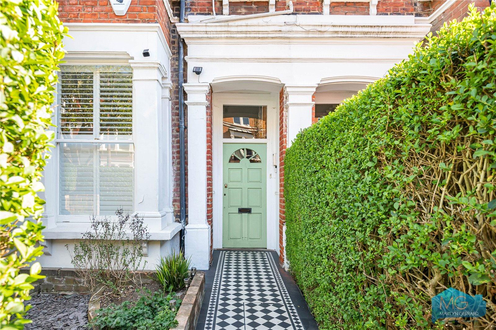 2 bedroom Ground Floor Flat for sale - Martyn Gerrard