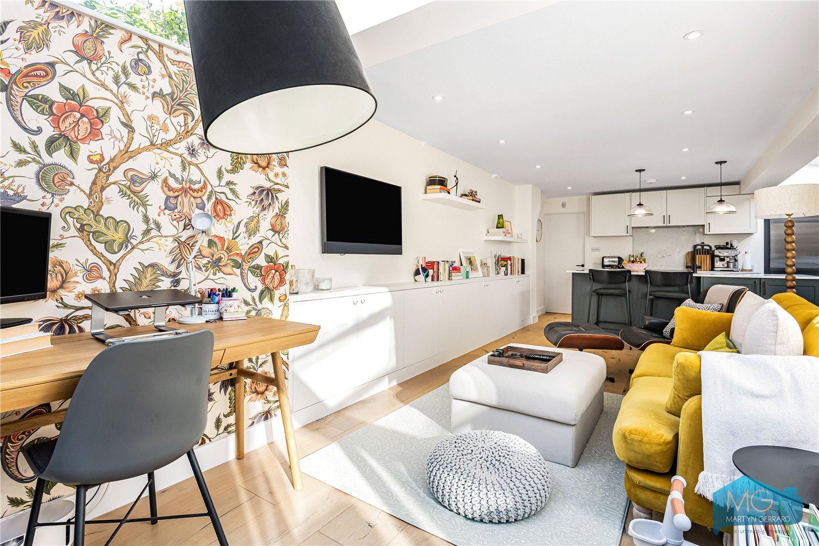 2 bedroom Ground Floor Flat for sale - Martyn Gerrard